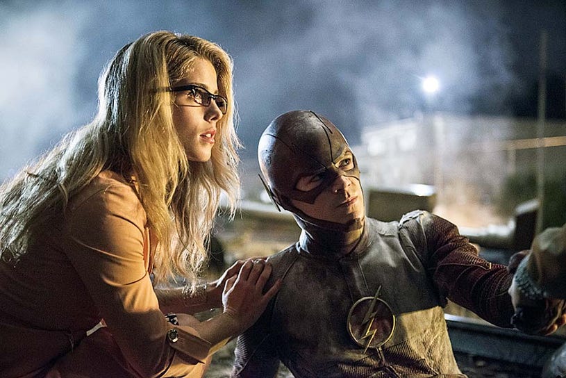 The Flash - Season 1 - "Going Rogue" - Emily Bett Rickards and Grant Gustin