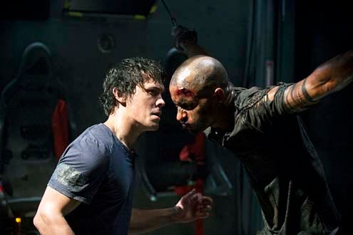 The 100 - Season 1 - "Contents Under Pressure" - Bob Morley and Ricky Whittle
