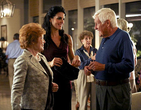 Women's Murder Club - "Grannies, Drugs and Love Mints" - Anita Gillette as Winnie Spencer, Angie Harmon as Lindsay, Orson Bean as Harold Grant