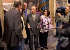 Life Is Sweeter, Season 2 Episode 196 image