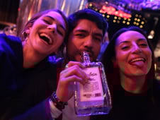 De brutas, nada, Season 1 Episode 9 image