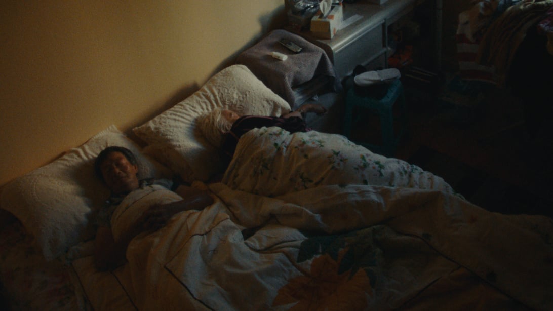 Nǎi Nai and Wài Pó