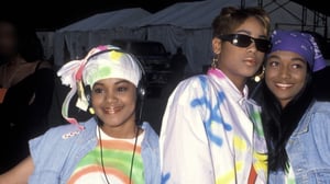 Hopelessly in Love, Season 1 Episode 1 image