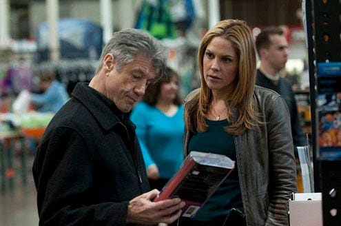 In Plain Sight- Season 3 - "No Clemency for Old Men" - Fred Ward and Mary McCormack