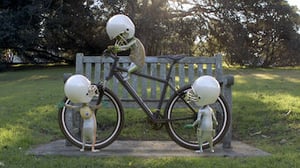 Alien TV, Season 1 Episode 1 image