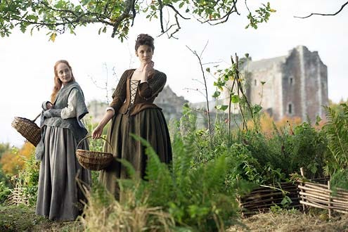 Outlander - Season 1 - Lotte Verbeek and Caitriona Balfe