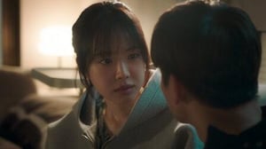 Romance in the House, Season 1 Episode 7 image