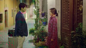 Memories of the Alhambra, Season 1 Episode 1 image