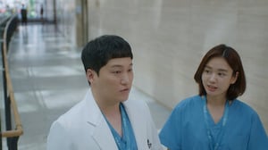 Hospital Playlist, Season 2 Episode 5 image