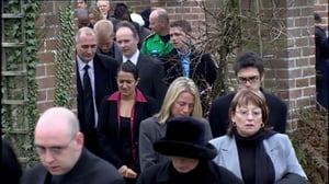 Casualty, Season 16 Episode 29 image