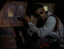 The Naked Truth, Season 1 Episode 9 image