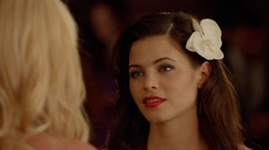 Witches of East End, Season 1 Episode 1 image