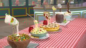 The Big Nailed It Baking Challenge, Season 1 Episode 7 image