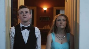 Drop Dead Weird, Season 2 Episode 25 image