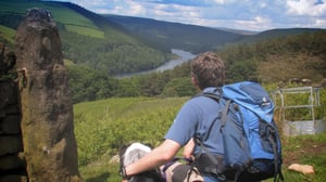 Walks Around Britain, Season 1 Episode 3 image