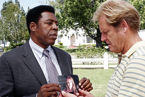 Desperate Housewives - "Sweetheart, I Have to Confess" - Ernie Hudson and Brian Kerwin