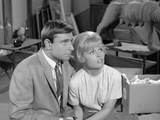 The Addams Family, Season 1 Episode 9 image