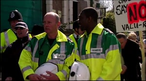 Casualty, Season 15 Episode 8 image