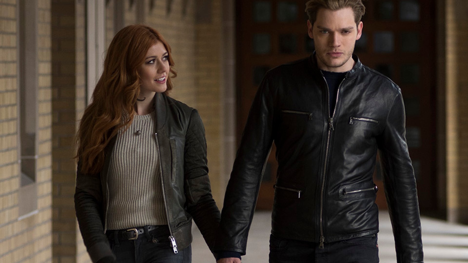 Katherine McNamara and Dominic Sherwood, Shadowhunters