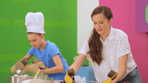 Coop and Cami Ask the World, Season 1 Episode 4 image