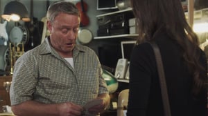 Pretty Little Liars, Season 2 Episode 4 image