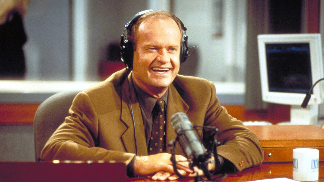 An Incredibly Deep Dive Into the Best Cheers and Frasier Episodes to Watch Before the Frasier Revival