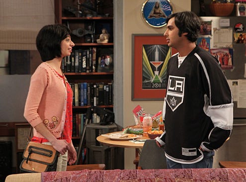 The Big Bang Theory - Season 6 - "The Closure Alternative" - Kate Micucci, Kunal Nayyar