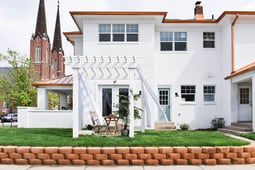 Good Bones, Season 4 Episode 7 image