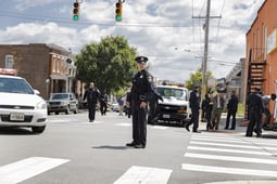 We Own This City, Season 1 Episode 2 image