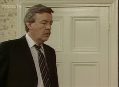 No Place Like Home, Season 4 Episode 4 image