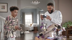 Black-ish, Season 6 Episode 17 image