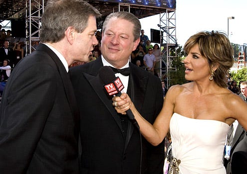 The 2007 Emmy Awards - Joel Hyatt, Al Gore and Lisa Rinna