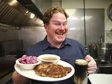 Man v. Food, Season 8 Episode 6 image