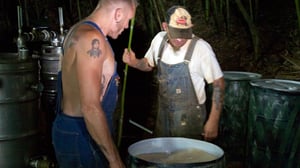 Moonshiners, Season 2 Episode 9 image