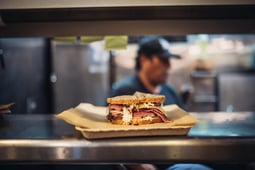 The Migrant Kitchen, Season 3 Episode 1 image