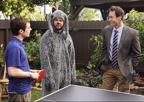 Wilfred - Season 1 - “Conscience" - Elijah Wood as Ryan, Jason Gann as Wilfred and Chris Klein as Drew