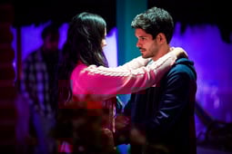 El Repatriado, Season 1 Episode 9 image