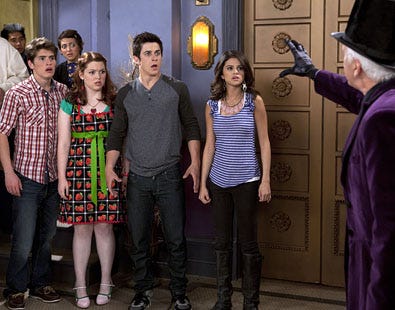 Wizards of Waverly Place - Season 4 - "Wizards vs. Everything" - Gregg Sulkin, Jennifer Stone, David Henrie and Selena Gomez