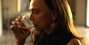 Riviera, Season 2 Episode 9 image