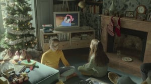 The Girl in the Mirror, Season 1 Episode 7 image