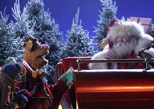 Muppets Christmas: Letters to Santa - The Great Gonzo, Fozzie Bear and Santa Claus