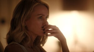 Gypsy, Season 1 Episode 9 image