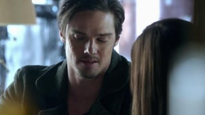 Beauty and the Beast, Season 1 Episode 15 image