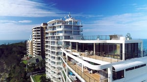 Instant Hotel, Season 2 Episode 2 image