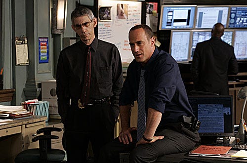 Law & Order: SVU - Season 10 Premiere, "Trials" - Richard Belzer as Det. John Munch, Christopher Meloni as Det. Elliot Stabler