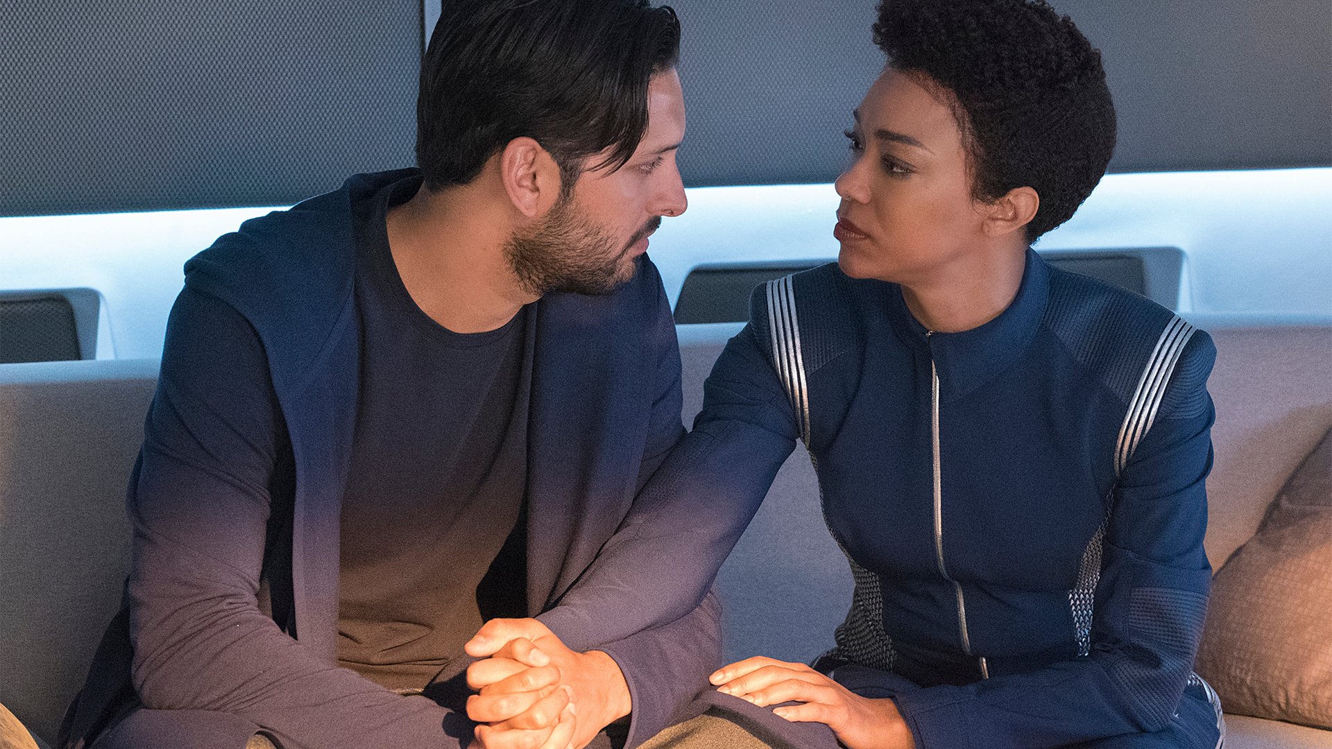 171113-star-trek-discovery.jpg