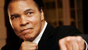 Muhammad Ali Hospitalized with Pneumonia