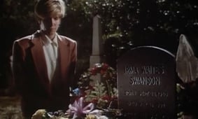 Swamp Thing, Season 3 Episode 25 image