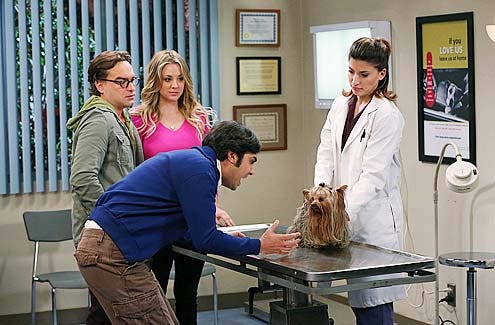 The Big Bang Theory - Season 7 - "The Locomotive Manipulation" - Johnny Galecki, Kaley Cuoco, Kunal Nayyar and Tania Raymonde