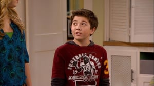 Good Luck Charlie, Season 2 Episode 8 image